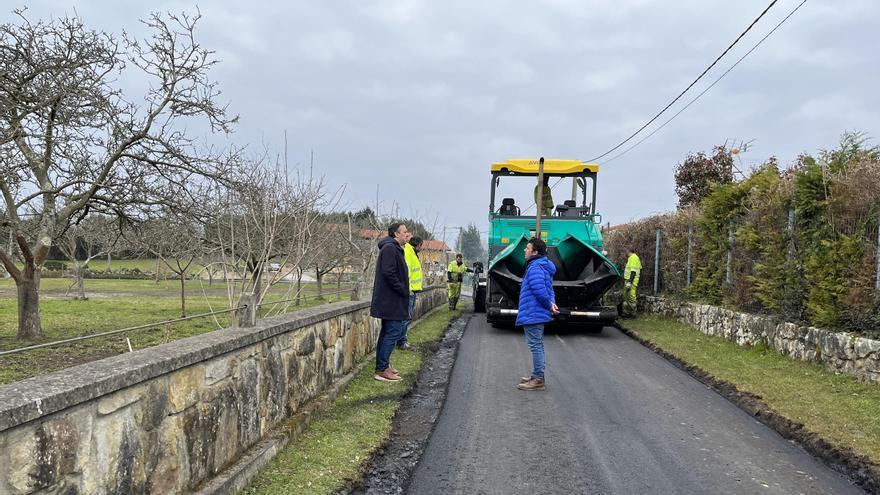 El nuevo plan de caminos para las parroquias de Villaviciosa: 27 actuaciones a ejecutar en cuatro meses