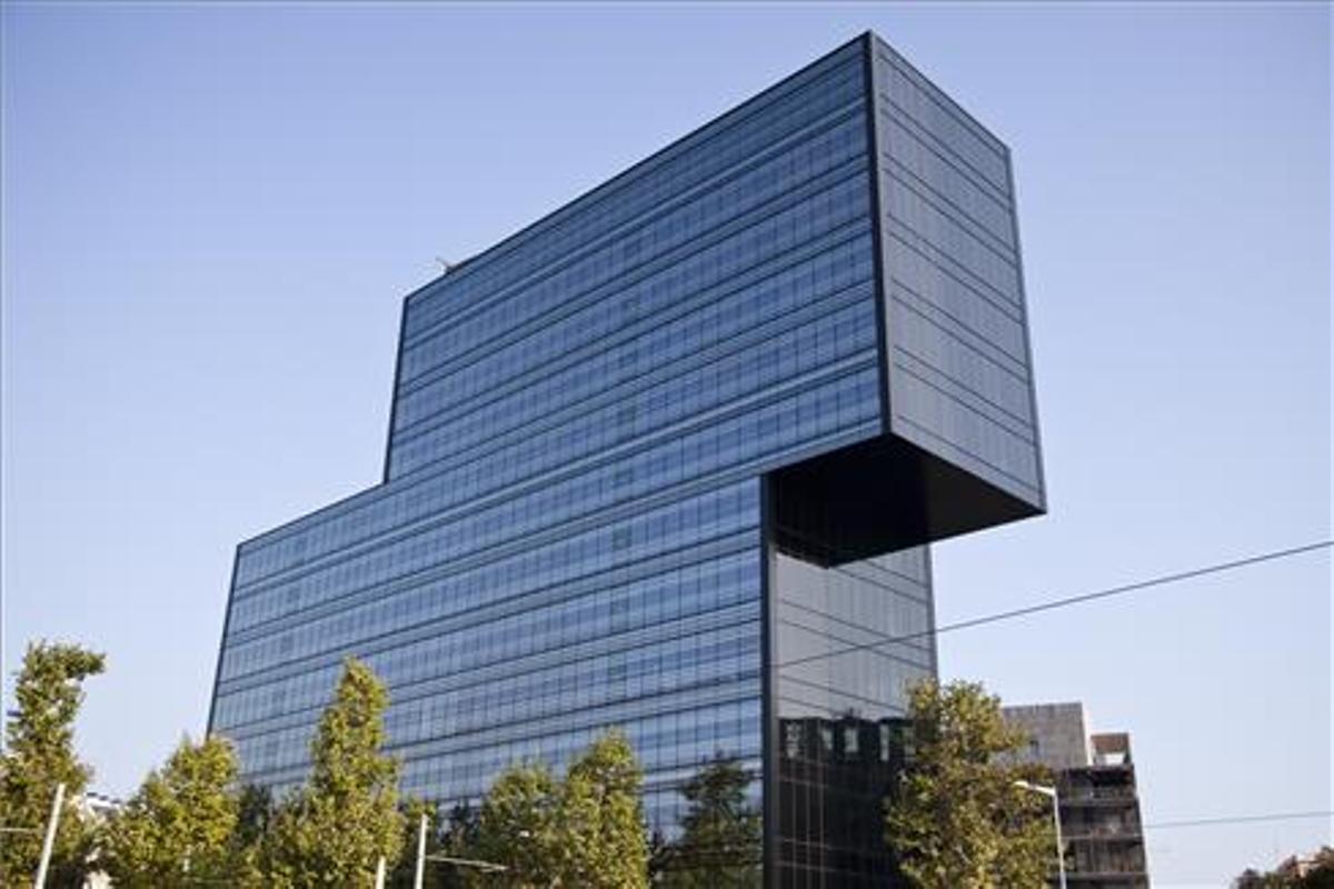 Metrópolis compra a la família Bernat l’edifici de Diagonal 123 per 55 milions Metrópolis compra a la família Bernat l’edifici de Diagonal 123 per 55 milions
