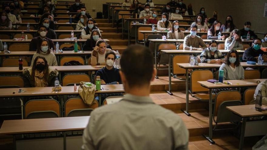 Canarias no es comunidad para profesores jóvenes