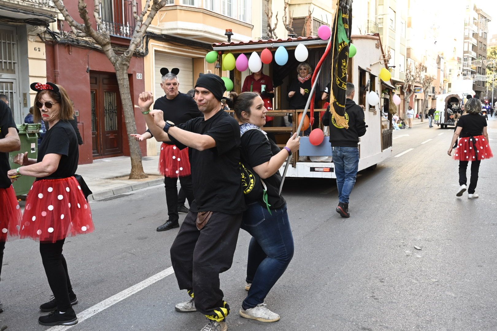 Desfile de collas y carros