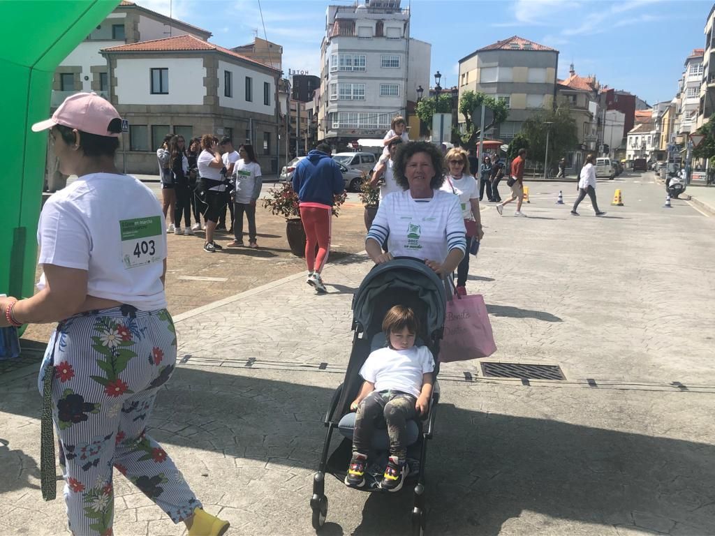 Participantes en la carrera contra el cáncer desarrollada en O Grove.