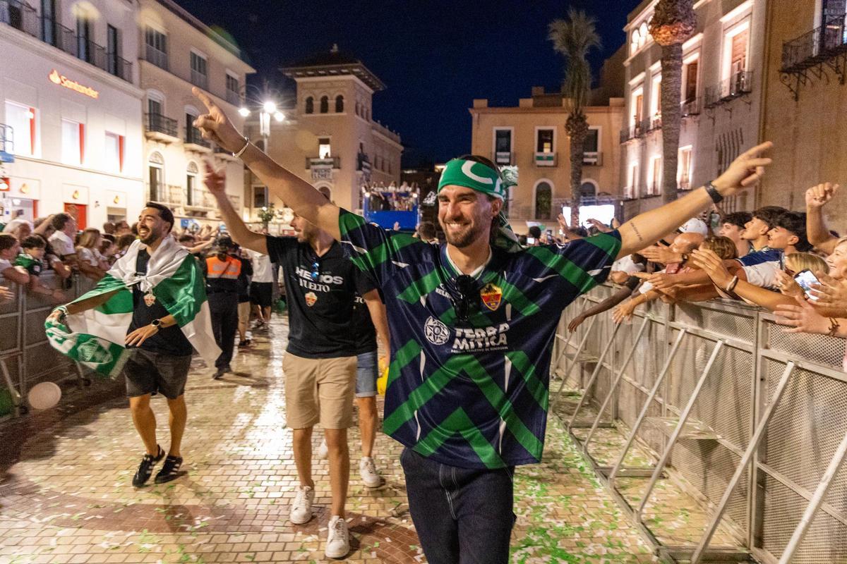 Miguel San Román, durante la celebración del ascenso a Primera División.