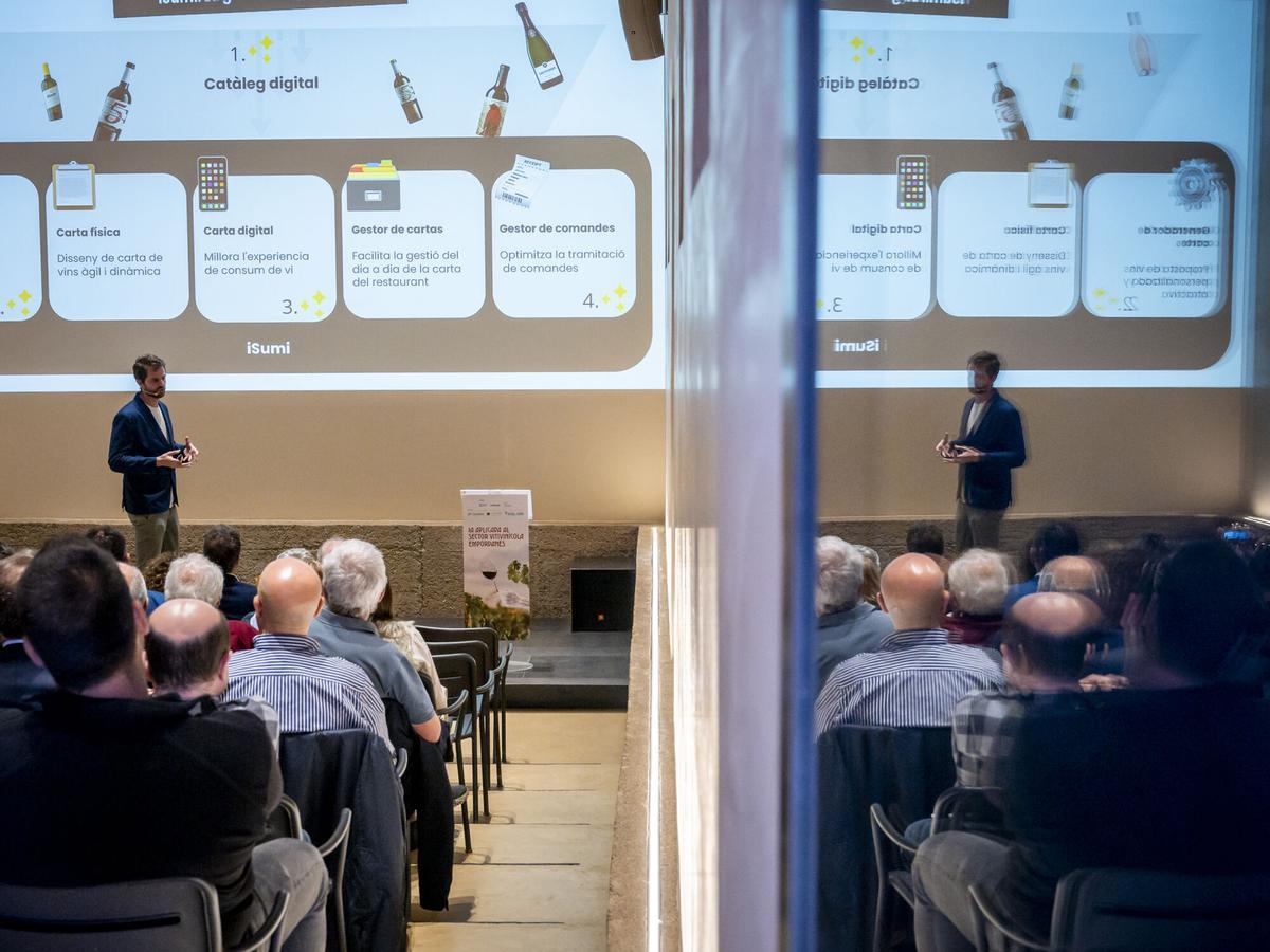 Les imatges de la jornada 'IA aplicada al sector vitivinícola empordanès. L'acte organitzat per  EMPORDÀ, Prensa Ibérica i Celler Perelada, posarà el focus en l’impacte d’aquesta tecnologia sobre la competitivitat del sector vitivinícola i l’hostaleria.