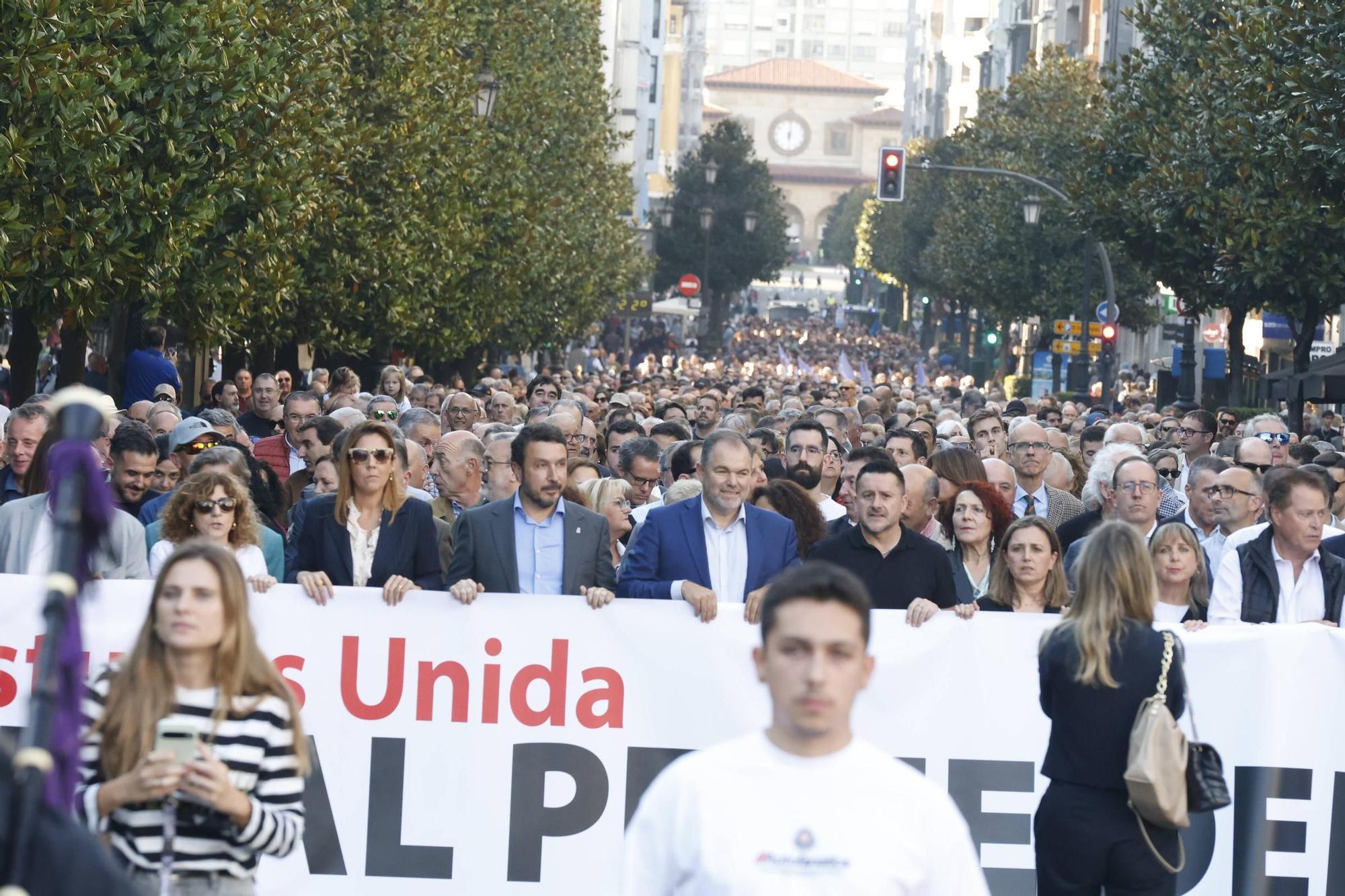 EN IMÁGENES: así fue la gran movilización contra el peaje del Huerna en Asturias