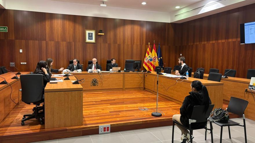 La 'madame' del club 'Las Brujas' niega la trata de blancas en Mainar (Zaragoza): "Yo no propuse nada"