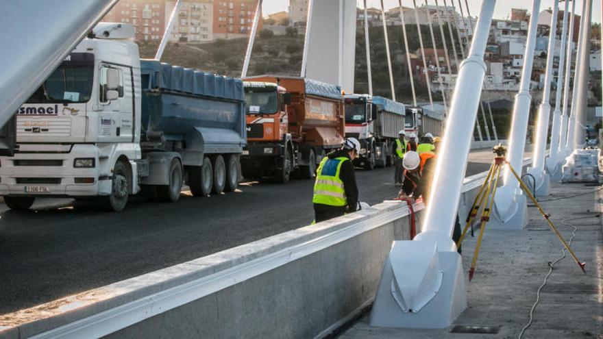 El puente de Fernando Reig de Alcoy supera la prueba de carga