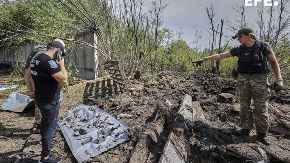 Continúan los combates en el entorno de la central nuclear de Zaporiyia.