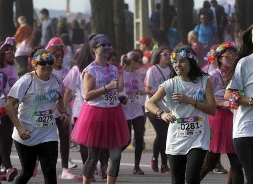 Samil se tiñe de múltiples colores con la Holi Run