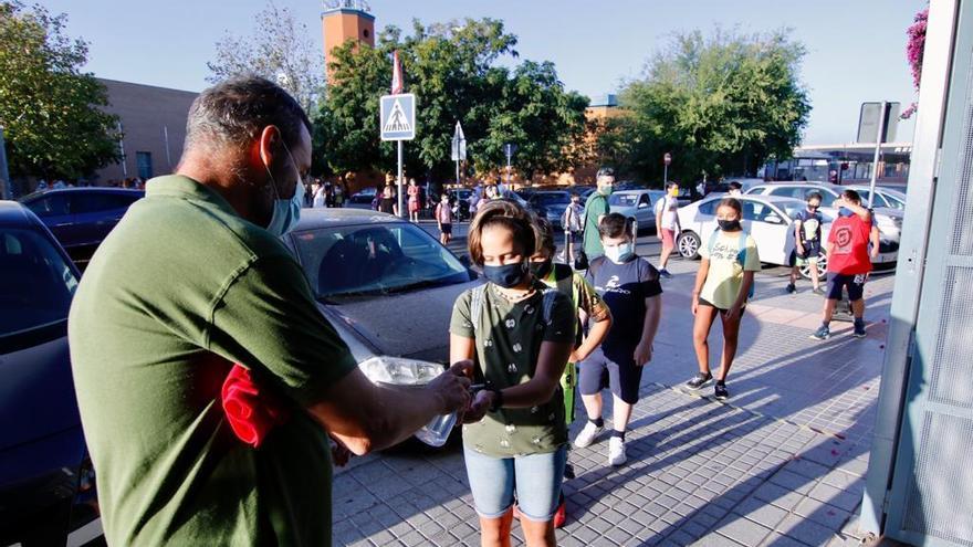 CCOO critica que la Junta descargue en los docentes la responsabilidad de la seguridad en los centros