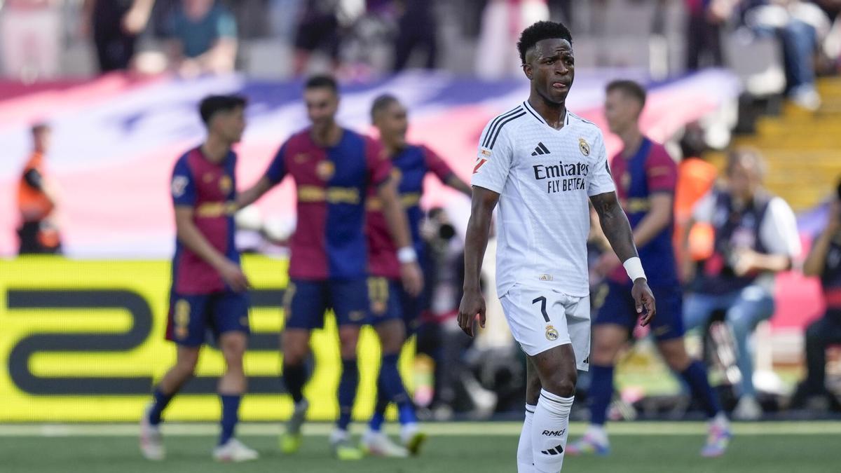 Álvaro Arbeloa: "No tenemos una razón clara que nos está pasando en los últimos minutos, si lo supiéramos ya lo hubiésemos corregido."
