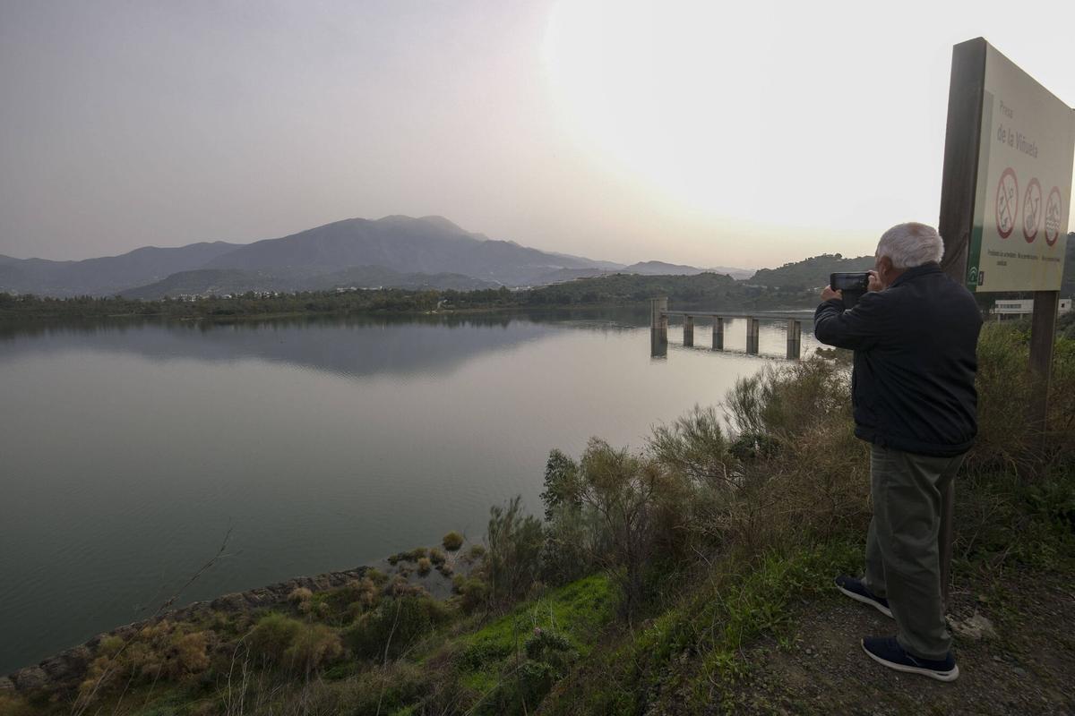 Desembalse de La Viñuela Desembalse de La Viñuela