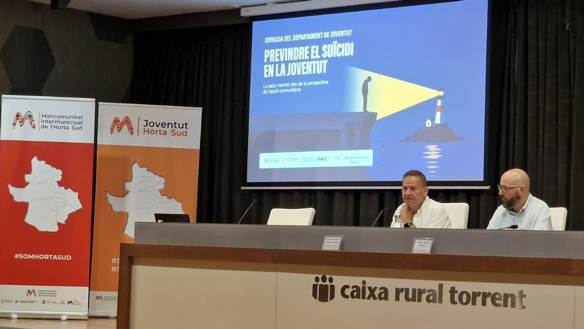 José F. Cabanes inaugura la jornada de prenveción del suicidio entre jóvenes de la Mancomunitat Horta Sud.
