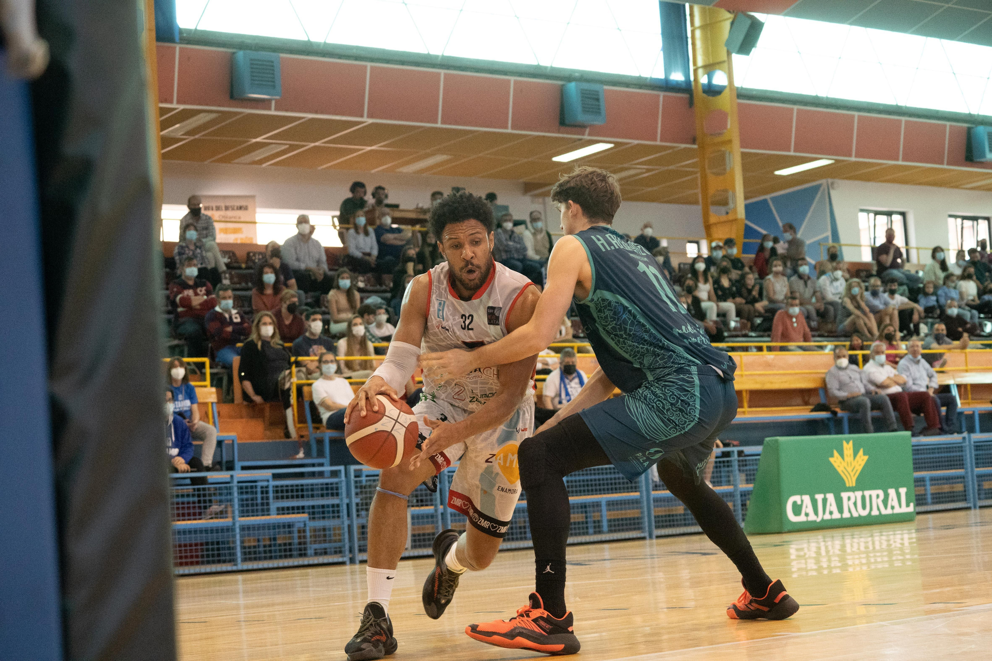 Triunfo para soñar del Zamora Enamora ante Hestia Menorca (91-80)