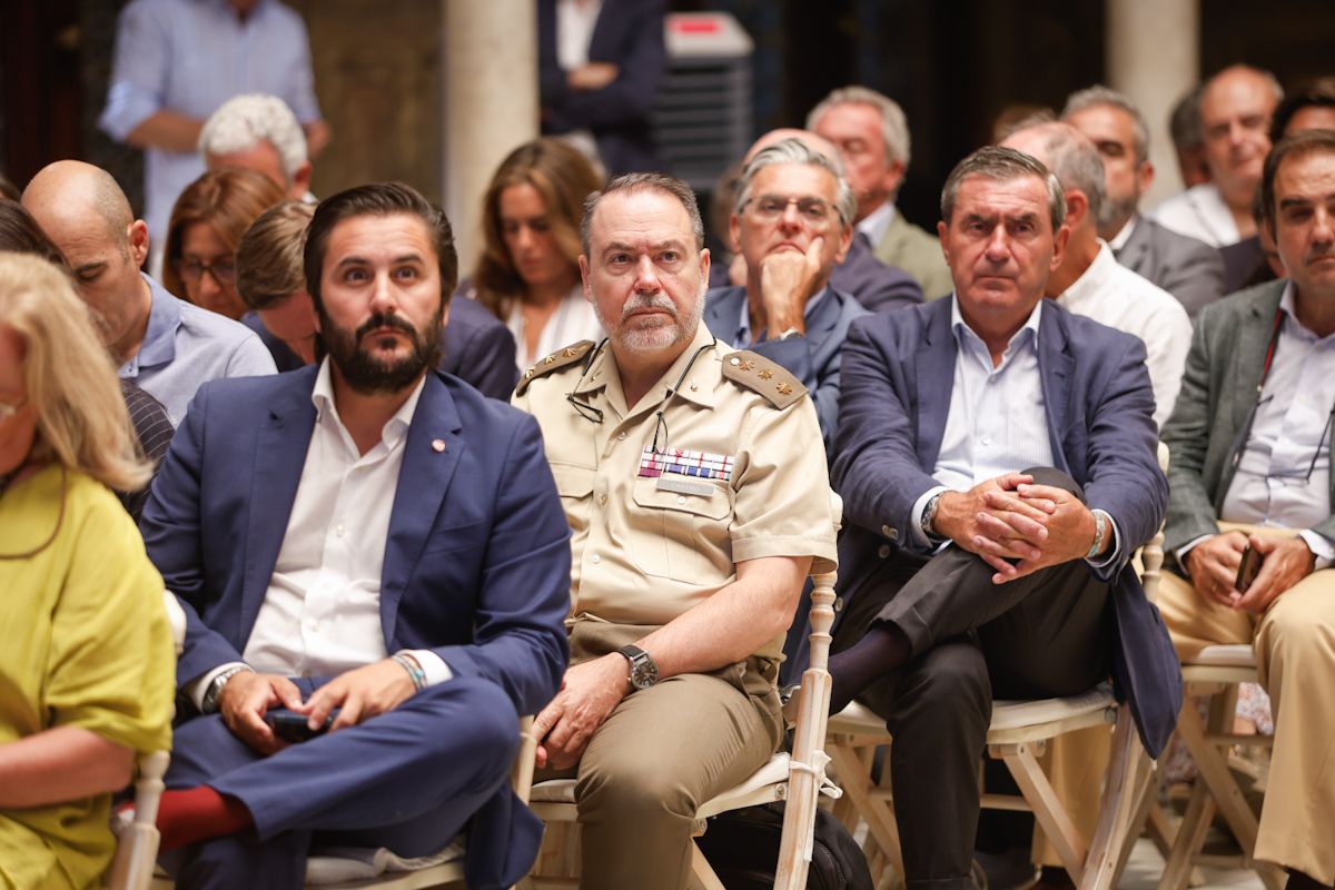 La BLET se presenta en Sevilla como proyecto tractor de inversiones