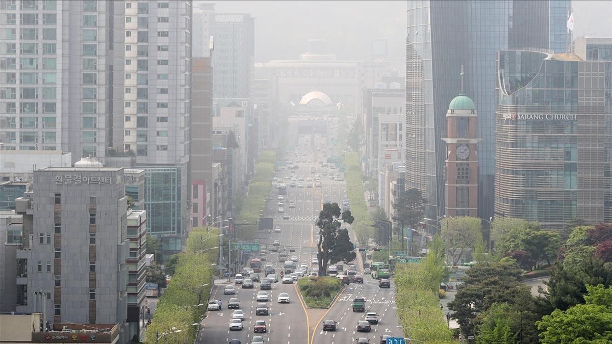 Vista del centro de Seul, Corea del Sur, ayer 1 de mayo.