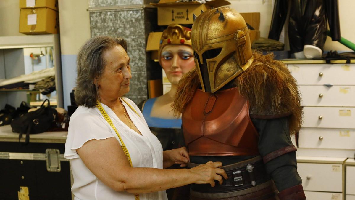 サラゴサのスター・ウォーズ |デリシアスのセックスショップの奥の部屋でフォースが目覚める