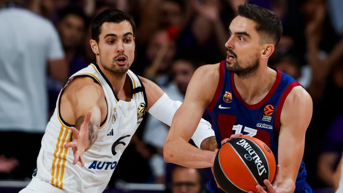 Tomas Satoransky y Alberto Abalde, en uno de los clásicos de la temporada