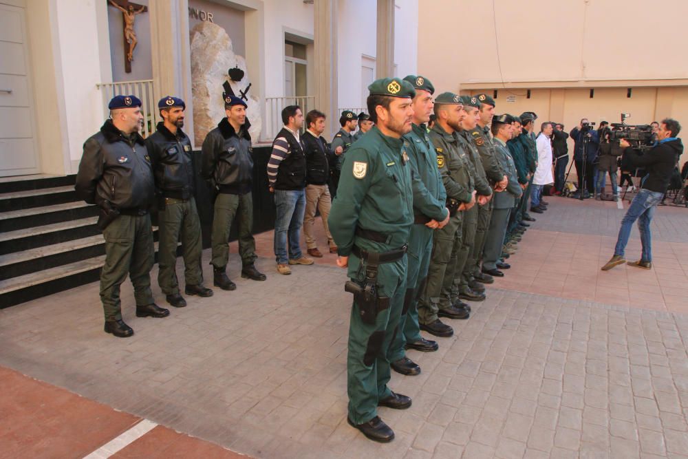 El director general del instituto armado, Félix Azón, ha felicitado personalmente a los agentes que participaron en el rescate del pequeño en Totalán