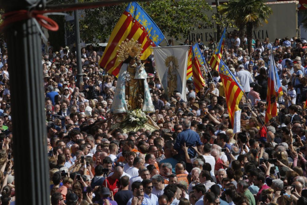 Día de la Virgen de los Desamparados: Traslado de la Mare de Déu