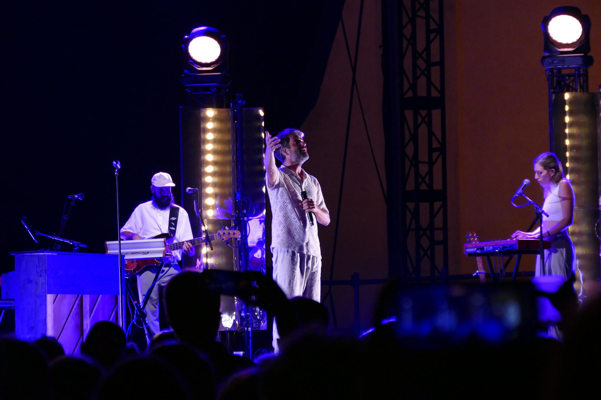 Concert de Joan Dausà al Festival Portalblau de l'Escala