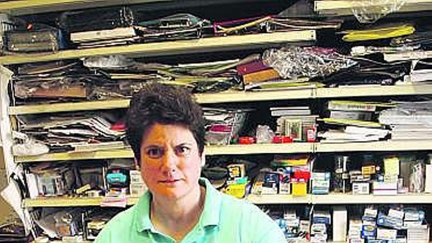 Belén Fernández Nuño, ayer, en la librería Fray Ramón de Noreña.