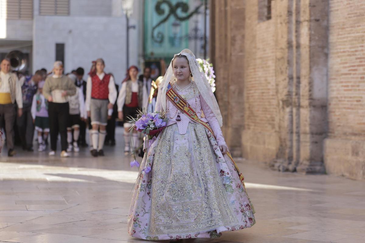 Falleras Mayores en la Ofrenda de 2026 (Día 17 de marzo ·-1/4)