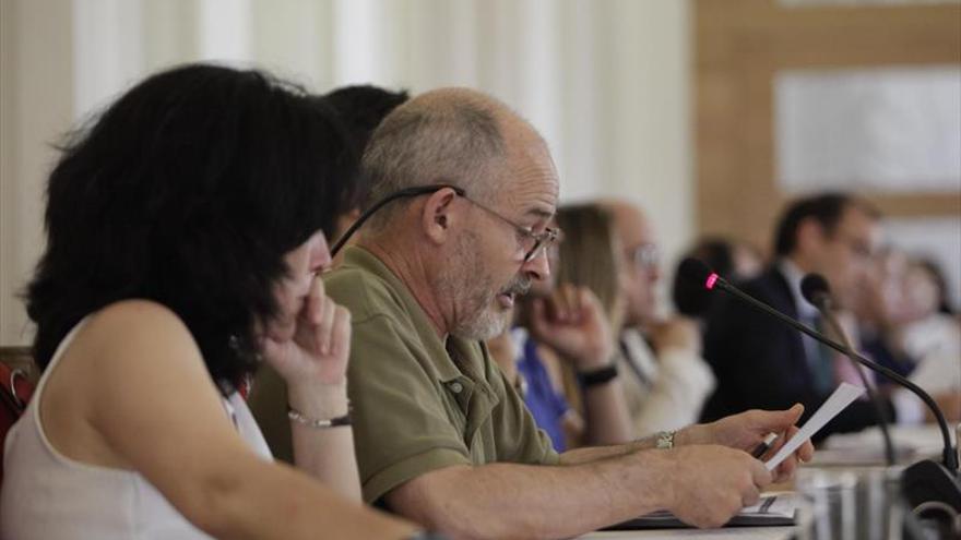 El Ayuntamiento de Cáceres estudiará si puede dar facilidades a las pymes en sus contrataciones