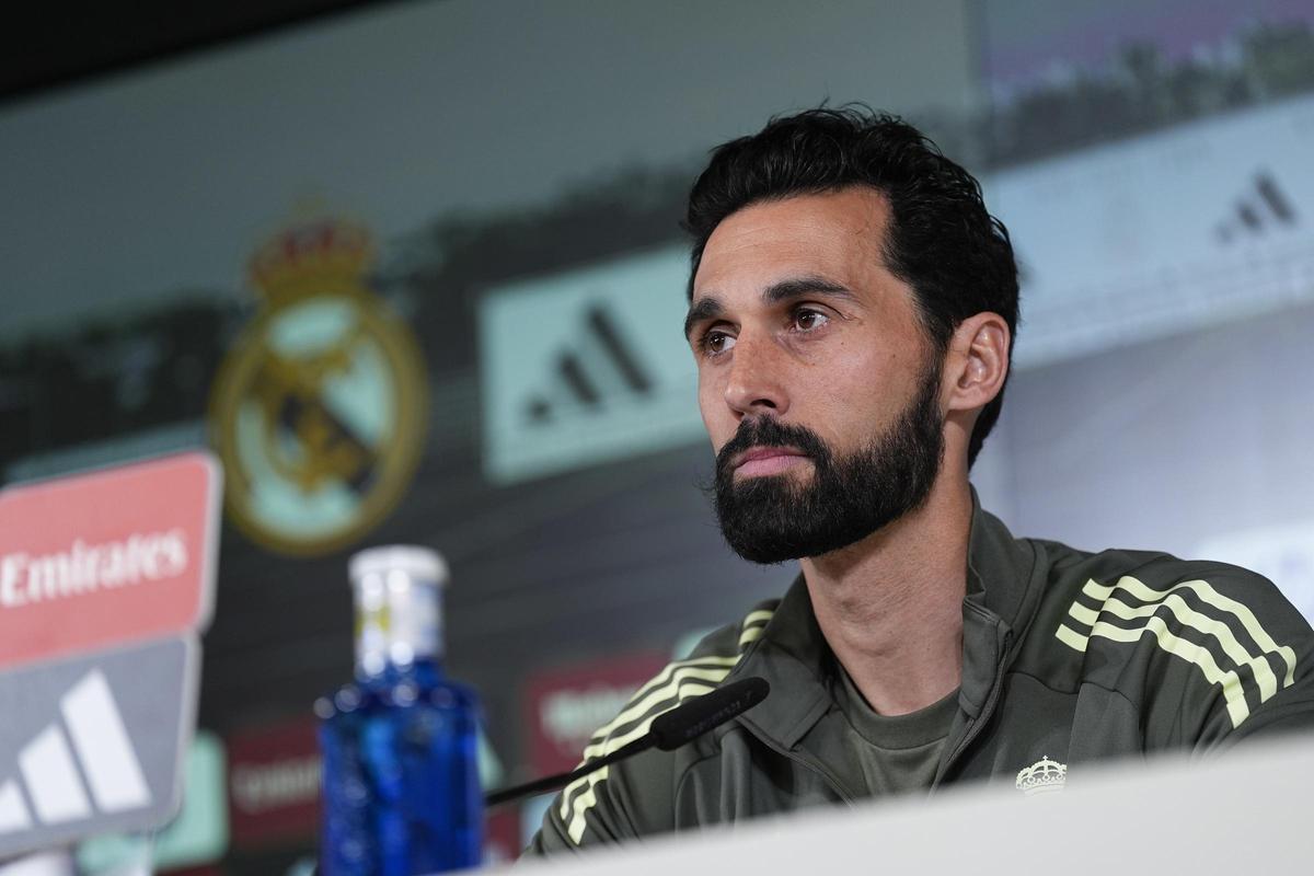 El entrenador del Real Madrid, Álvaro Arbeloa, en rueda de prensa.