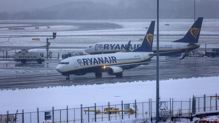 La nieve obliga a cancelar el vuelo entre Zaragoza y Londres