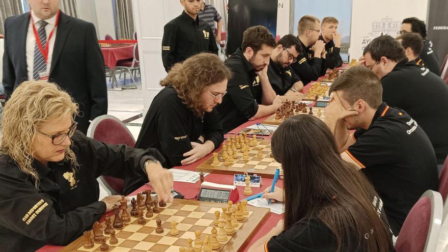 El Xadrez Ourense supera al Mos y se acerca al título