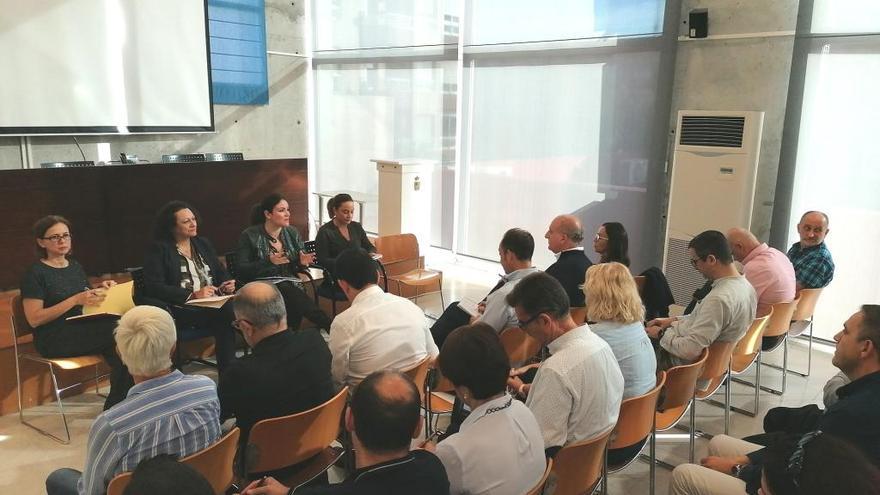 Presentación a las comisiones regionales de directores de Primaria y de Secundaria del calendario de las pruebas