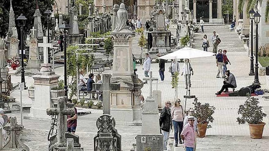 En Balears han fallecido 1.390 personas desde mediados de marzo.