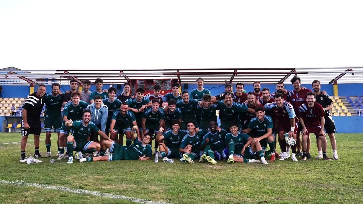 El Compostela gana el Vila de Cambados tras superar al Fabril y al Arosa