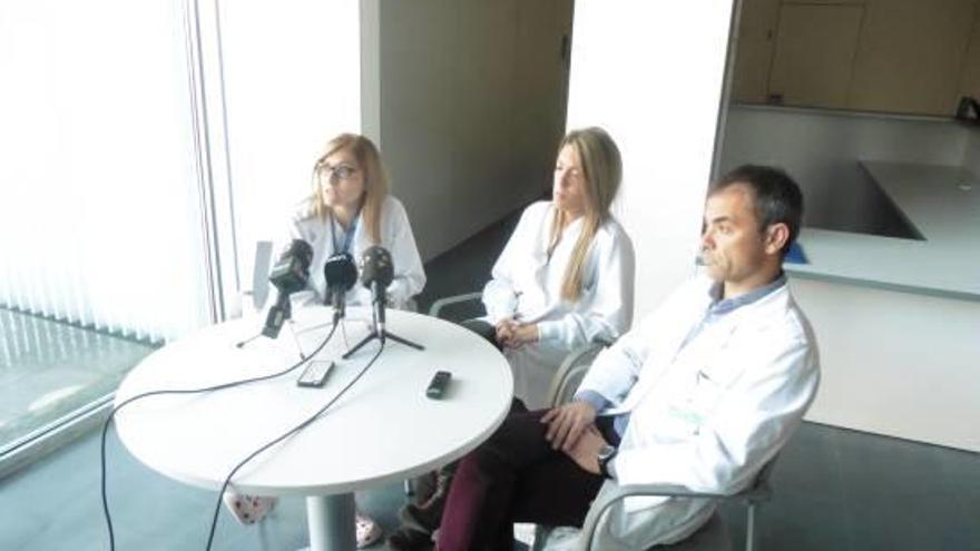 D&#039;esquerra a dreta, Lídia Corominas, Sandra Tudela i Joan Ortell, de l&#039;hospital d&#039;Olot.