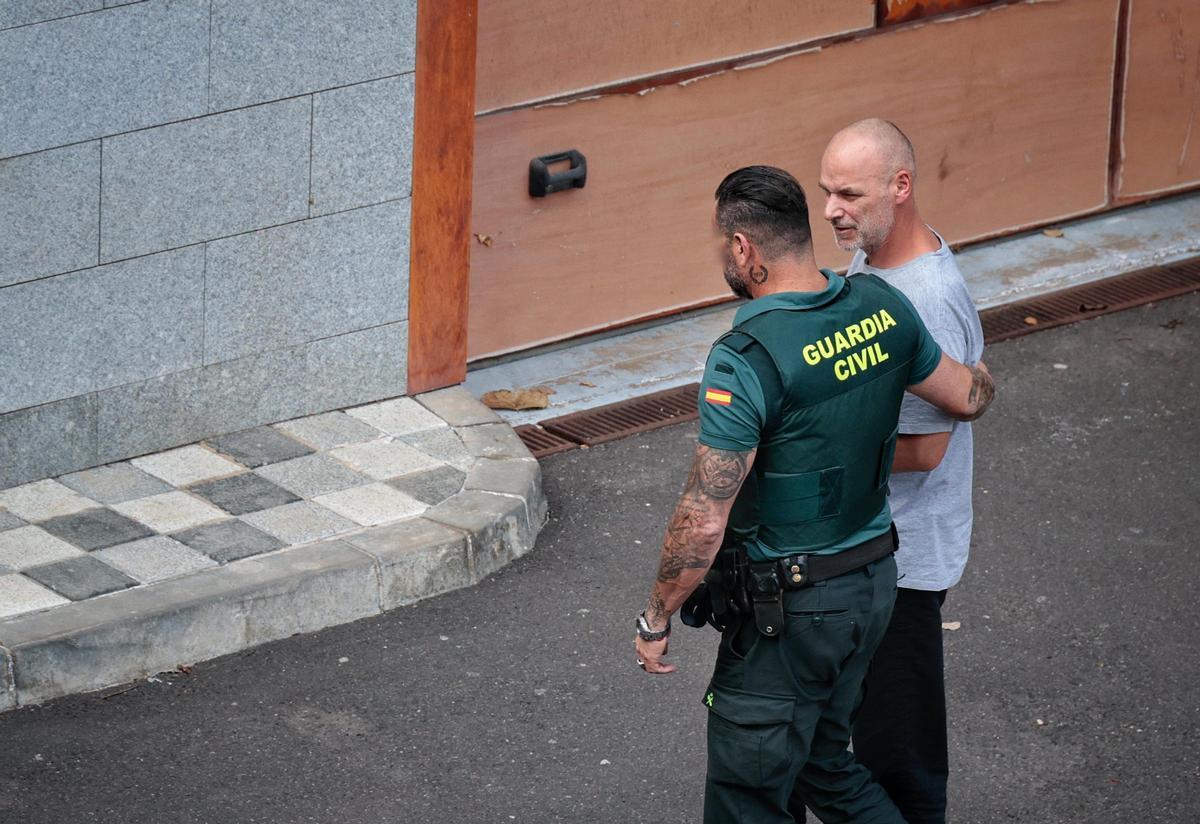 Detenido por matar a su madre a tiros en Costa del Silencio