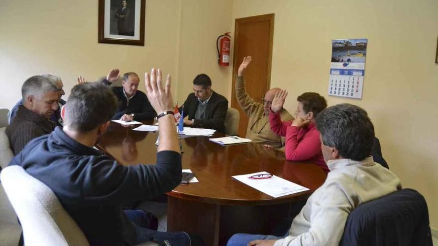 Corporativos de Cobreros durante el desarrollo de un Pleno.