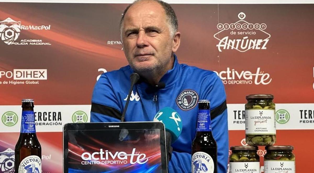 Cisqui en una de sus últimas ruedas de prensa.