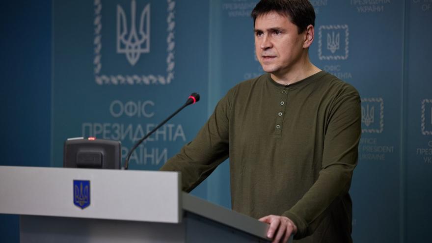 Ucrania: Podoliak afirma que Rusia podría llevar a cabo una ofensiva en Polonia, los países bálticos y Kazajistán