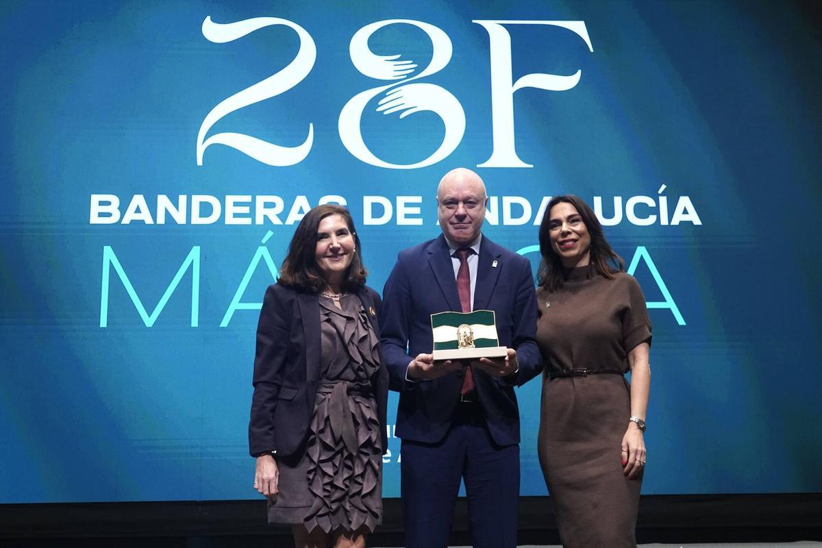 Málaga entrega las Banderas de Andalucía en la provincia este 2026