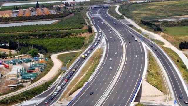 Una vista del tramo de Alhaurín de la Torre donde habitualmente se producen retenciones.