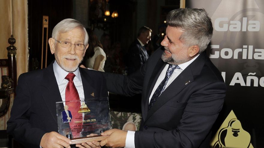 La Peña Los Gorilas nombra al doctor Juan Rubio González &quot;Gorila del Año 2025&quot;