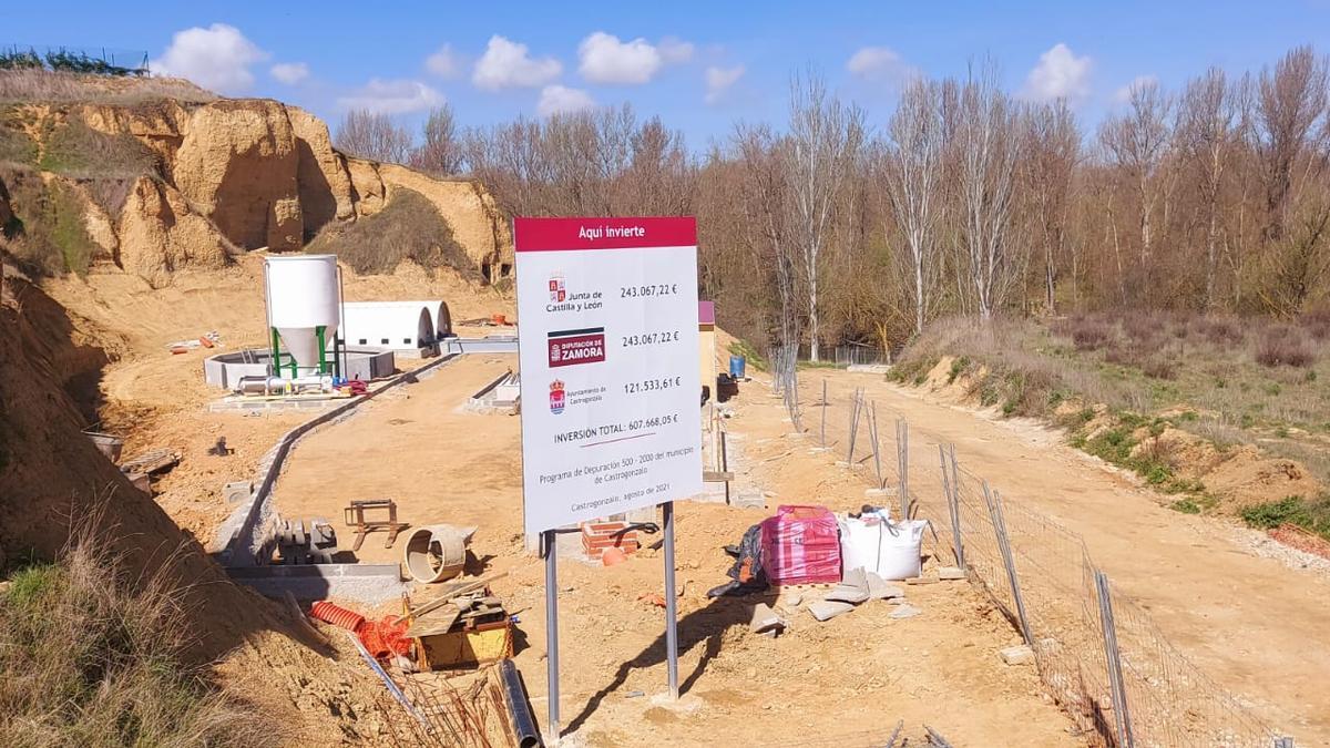 La EDAR de Castrogonzalo, en fase de construcción. Se prevé que comience a funcionar este verano.