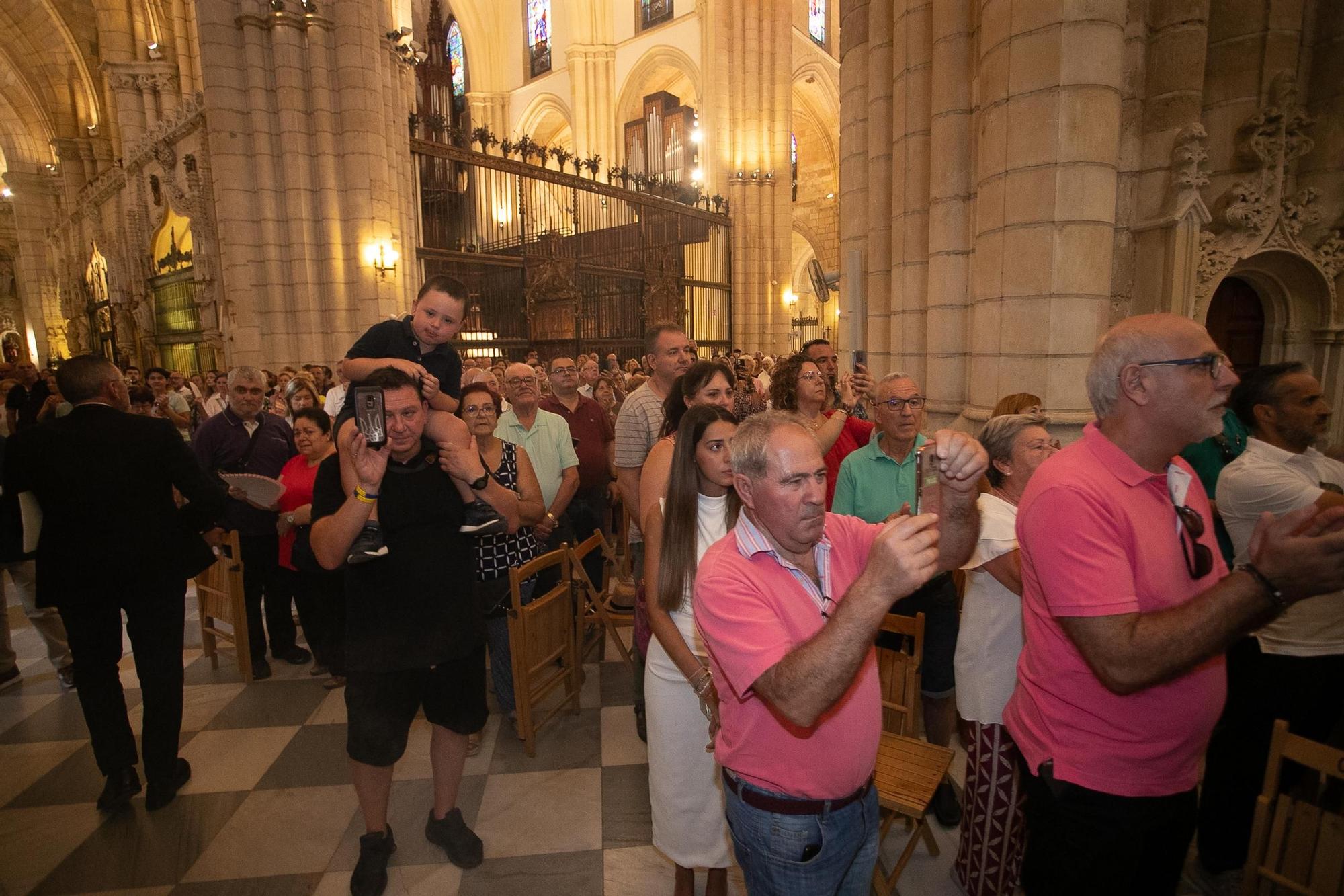 Procesión clausural de la Fuensanta en la Catedral, en imágenes