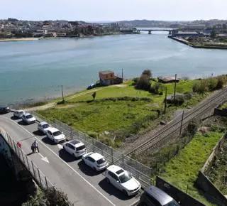 ¿Por qué se ha desplomado a un tercio el número de mariscadores en A Coruña en solo 18 años?