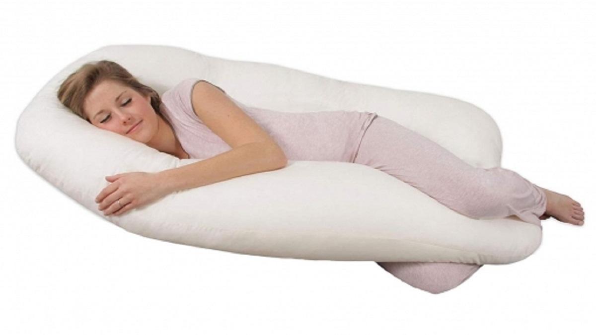 Esta es la almohada para embarazadas que está triunfando en Amazon