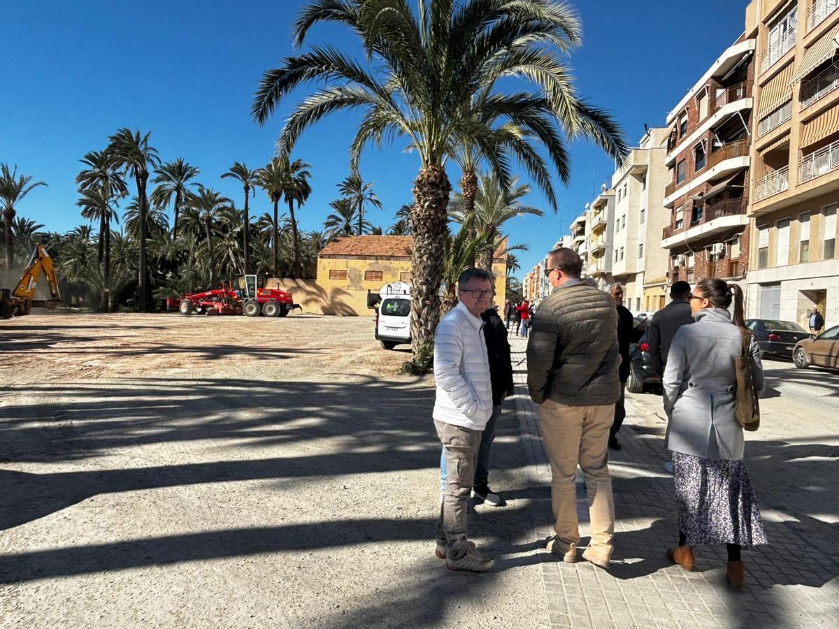 Las obras de adecuación del solar de Puertas Coloradas en Elche finalizarán la próxima semana