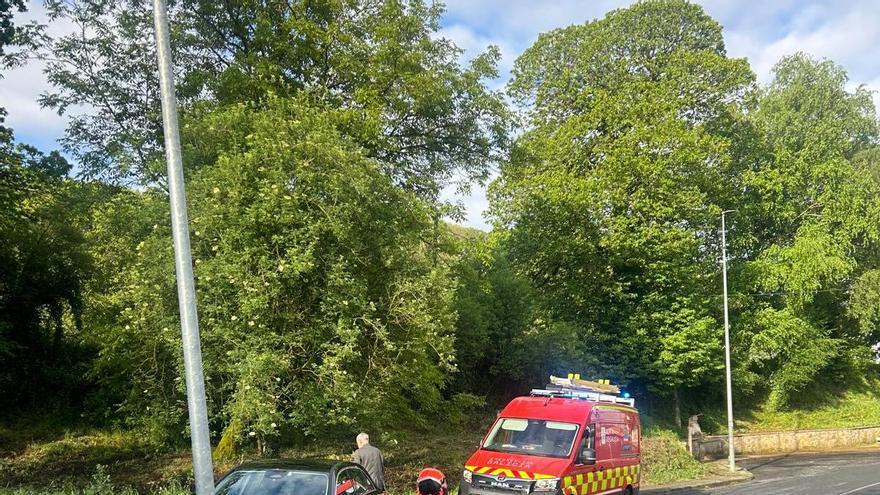 Salida de vía en la PO-533 en Lalín de Arriba sin heridos