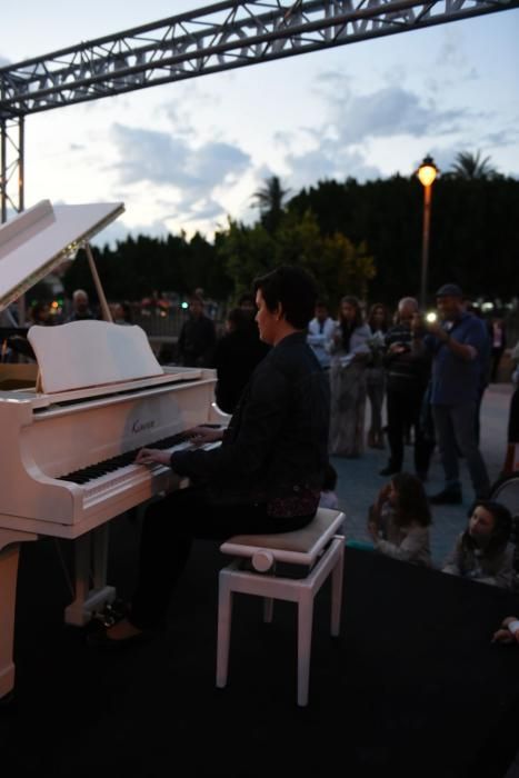 'Pianos en la calle' Paseo Escultor González Moreno