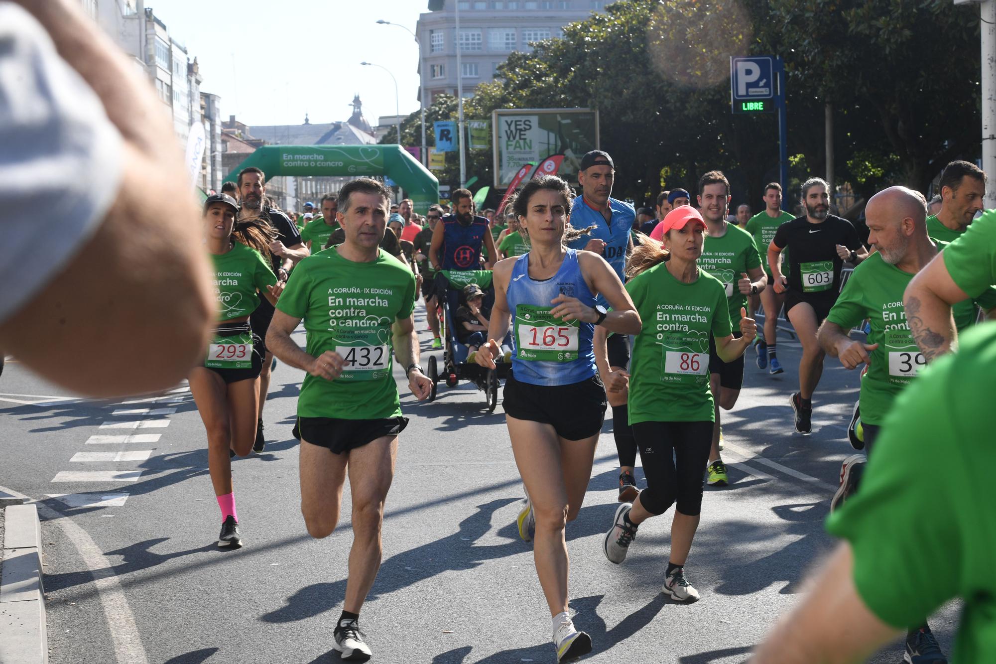 La Carrera contra el Cáncer tiñe de verde la ciudad