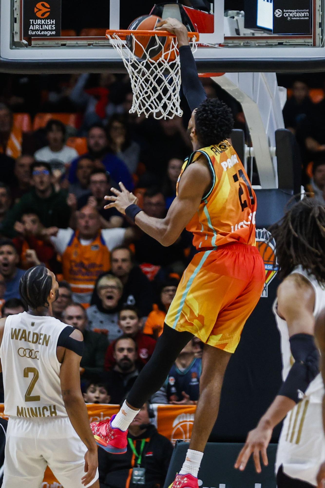 Victoria de Valencia Basket ante el Bayern de Munich